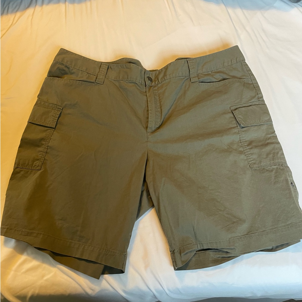Eddie Bauer Woman’s Shorts